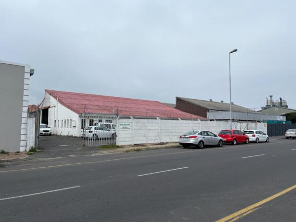 891 m² Industrial space