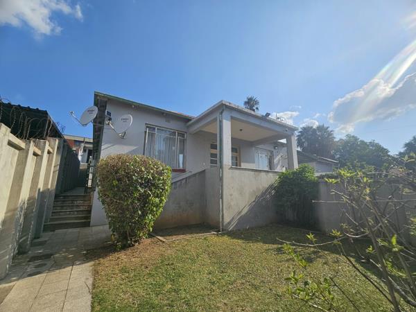 6 Bedroom House
