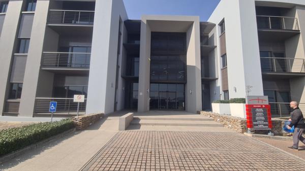 1 348 m² Commercial space