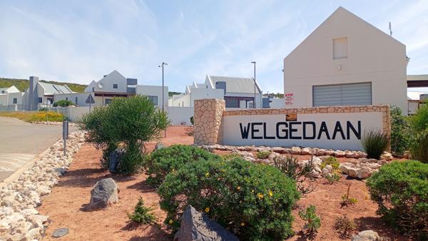 556 m² Land