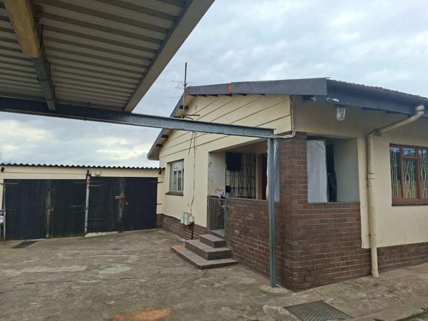 6 Bedroom House