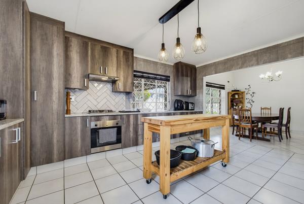 5 Bedroom House