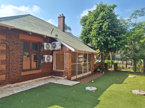 10 Bedroom House