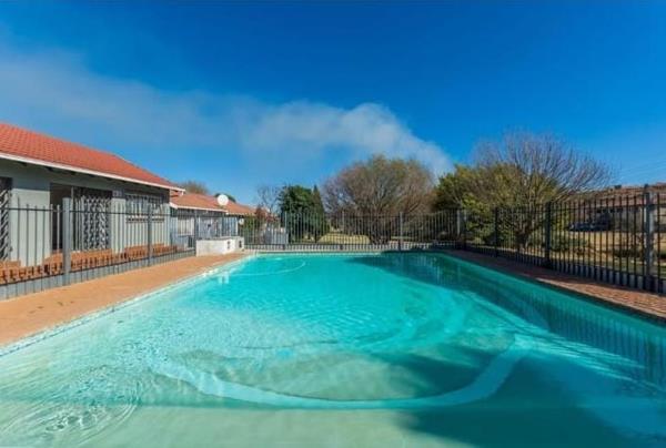 3 Bedroom Townhouse