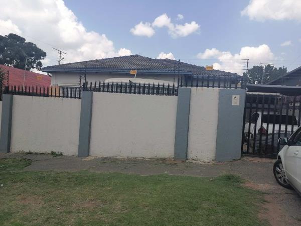8 Bedroom House