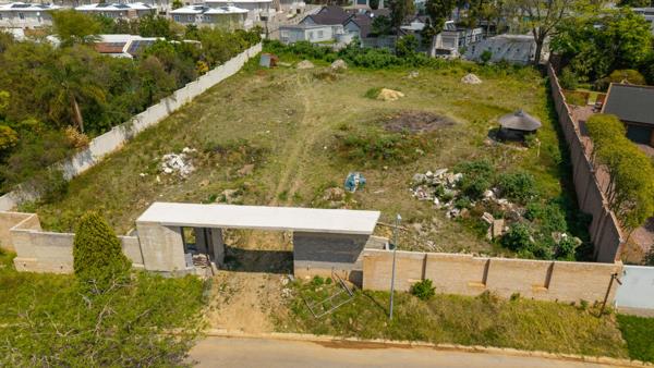 3 965 m² Land