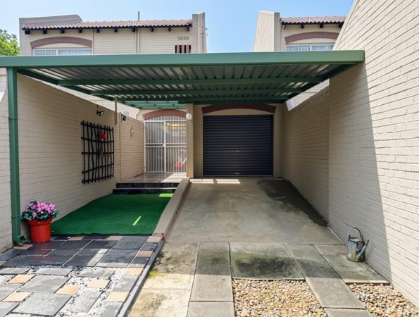 3 Bedroom Townhouse