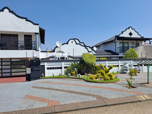 5 Bedroom House
