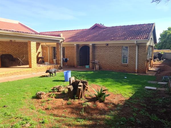 7 Bedroom House
