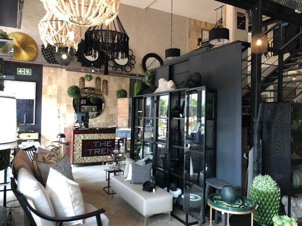 360 m² Commercial space