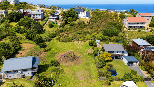 1 205 m² Land