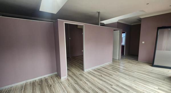 80 m² Commercial space