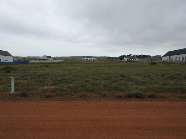 875 m² Land