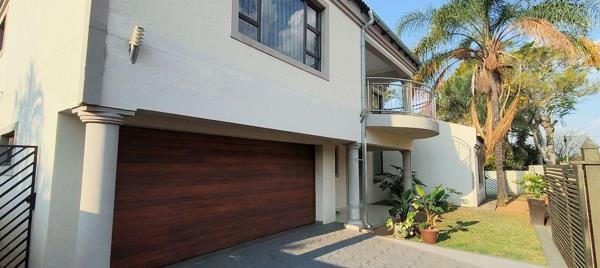 6 Bedroom House