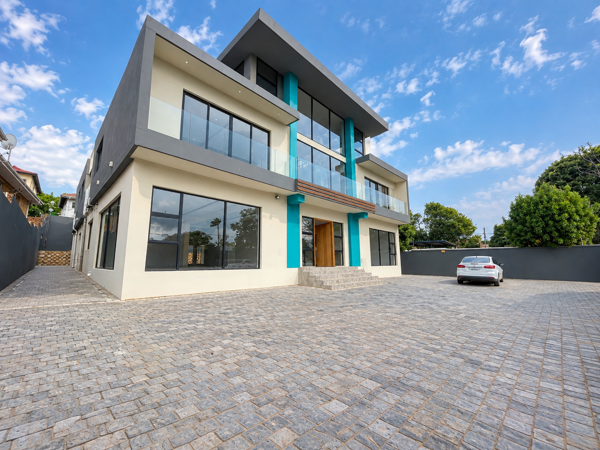 12 Bedroom House