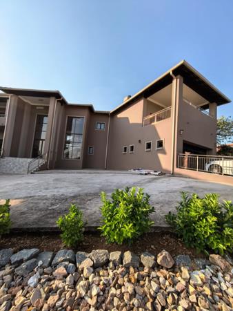 6 Bedroom House