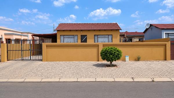 6 Bedroom House