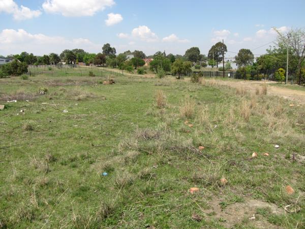 2 043 m² Land