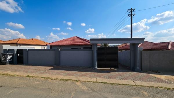 2 Bedroom House