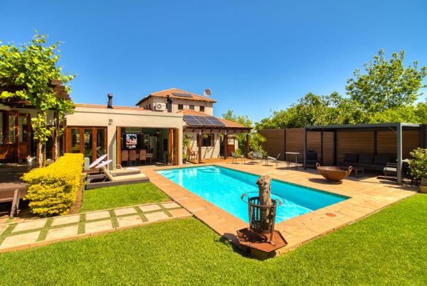 5 Bedroom House
