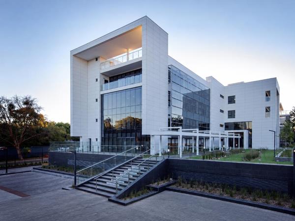 4 486 m² Commercial space