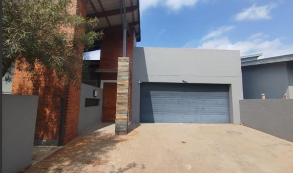 3 Bedroom Townhouse
