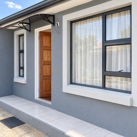 1 Bedroom Garden Cottage