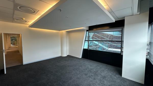 104 m² Commercial space