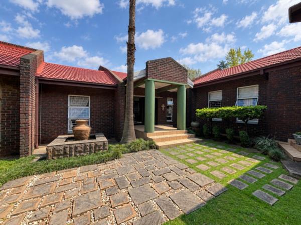 5 Bedroom House