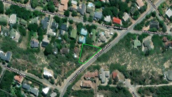 1 335 m² Land