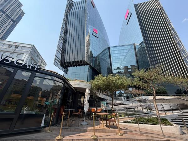383 m² Commercial space