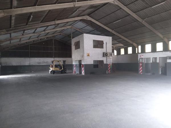 592 m² Industrial space