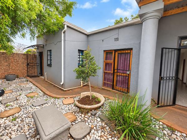 11 Bedroom House