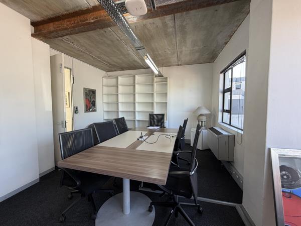 220 m² Commercial space