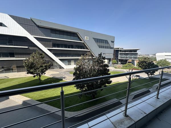 217.4 m² Commercial space