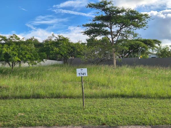 1 606 m² Land