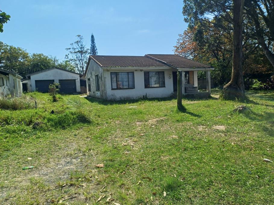 1 439 m² Land