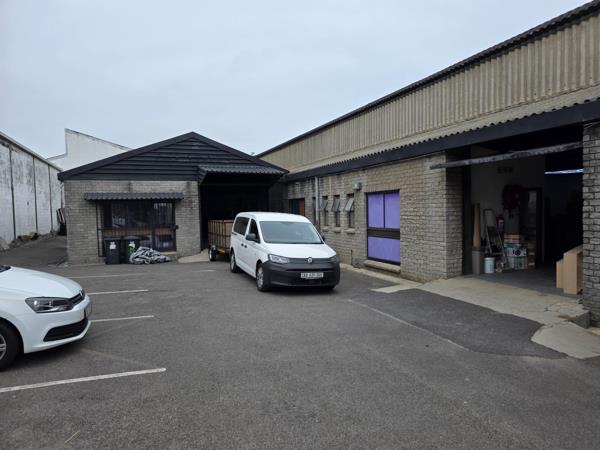 885 m² Industrial space