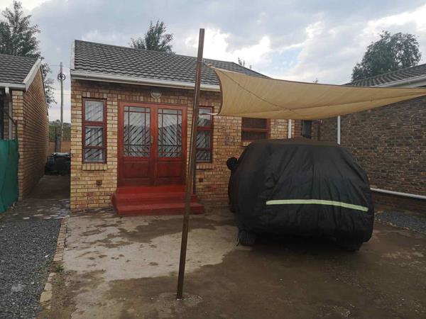 2 Bedroom House