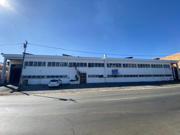 1 800 m² Industrial space