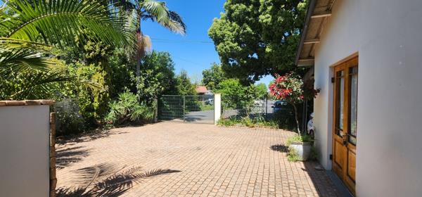 1 Bedroom Garden Cottage
