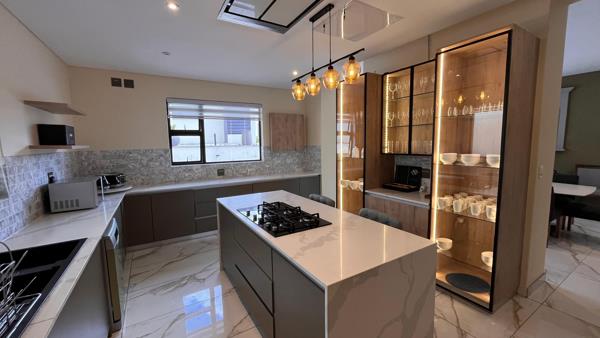 9 Bedroom House