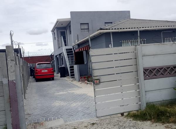 2 Bedroom House