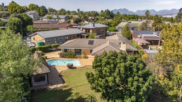 4 Bedroom House in Vredekloof