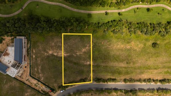 1 580 m² Land
