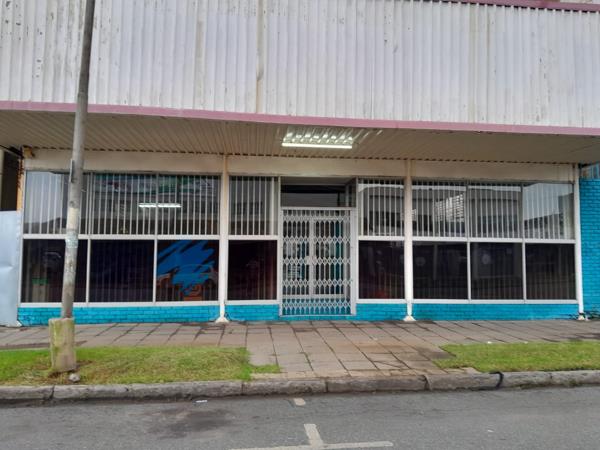 991 m² Office Space