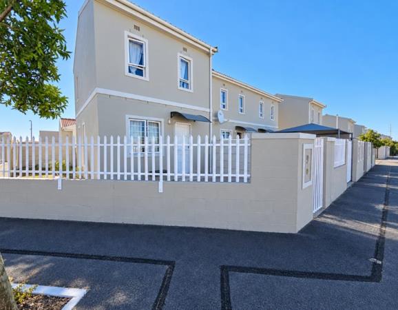 2 Bedroom Townhouse