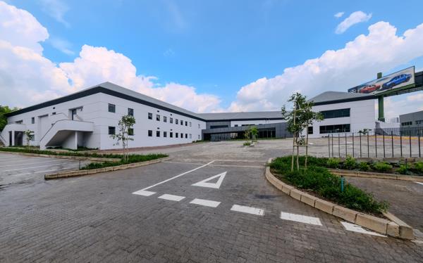 430 m² Commercial space