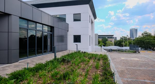 430 m² Commercial space