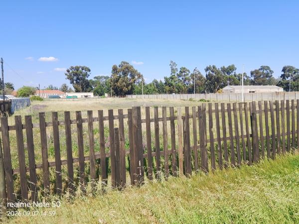 743 m² Land